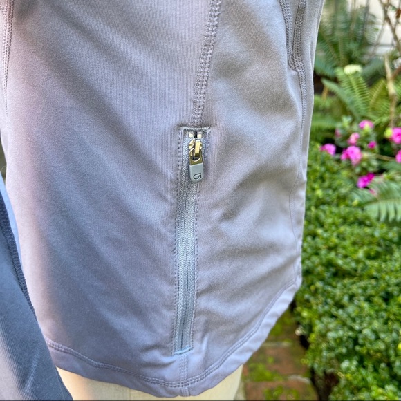 *SOLD* Gapfit Power Jacket Sunny Grey - Picture 6 of 13